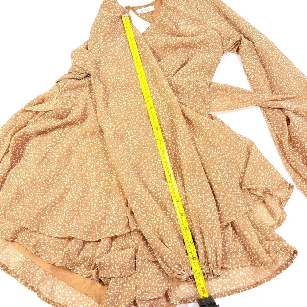Japna Women Small Tan Animal Print Long Sleeve‎ V Neck Tiered Ruffle Mini Romper